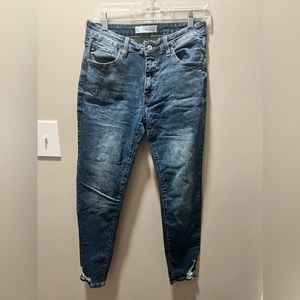 Kancan Size 30 Distressed Skinny Jeans